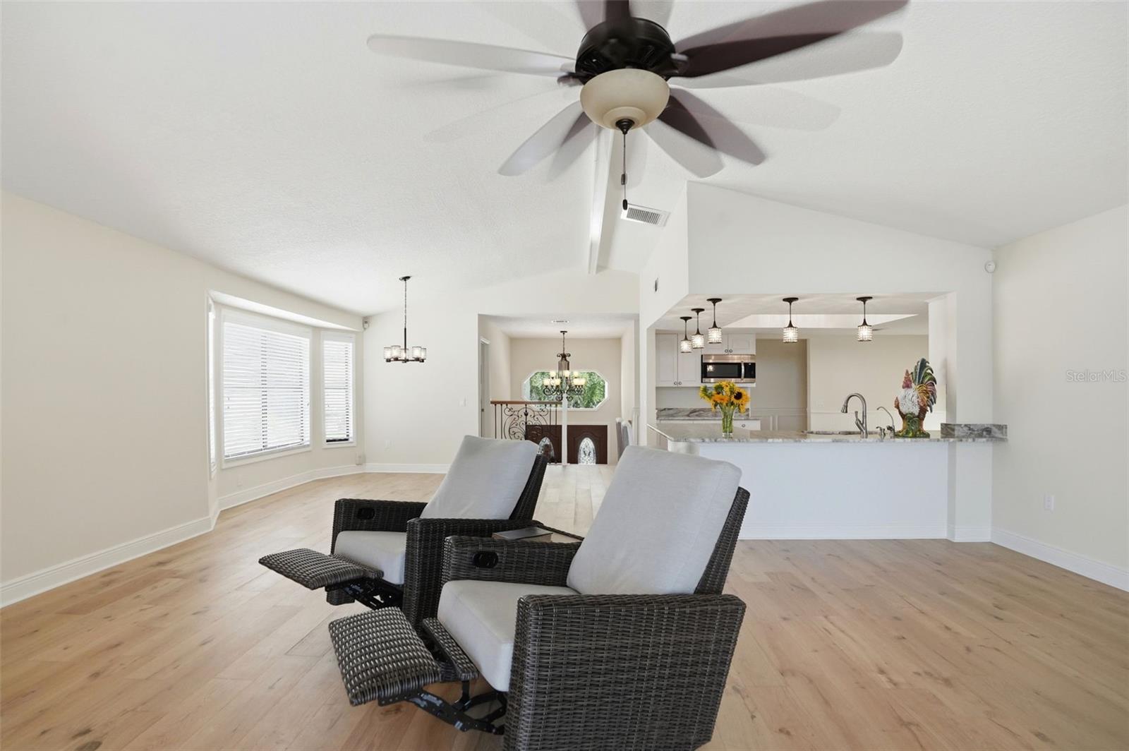 6025 RANDAN CT — photo 10