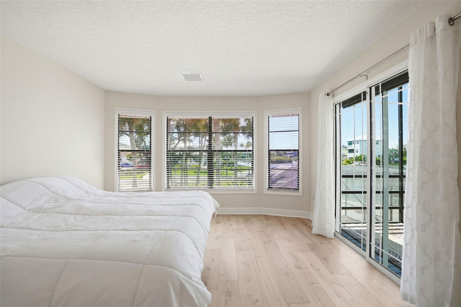 6025 RANDAN CT — photo 34