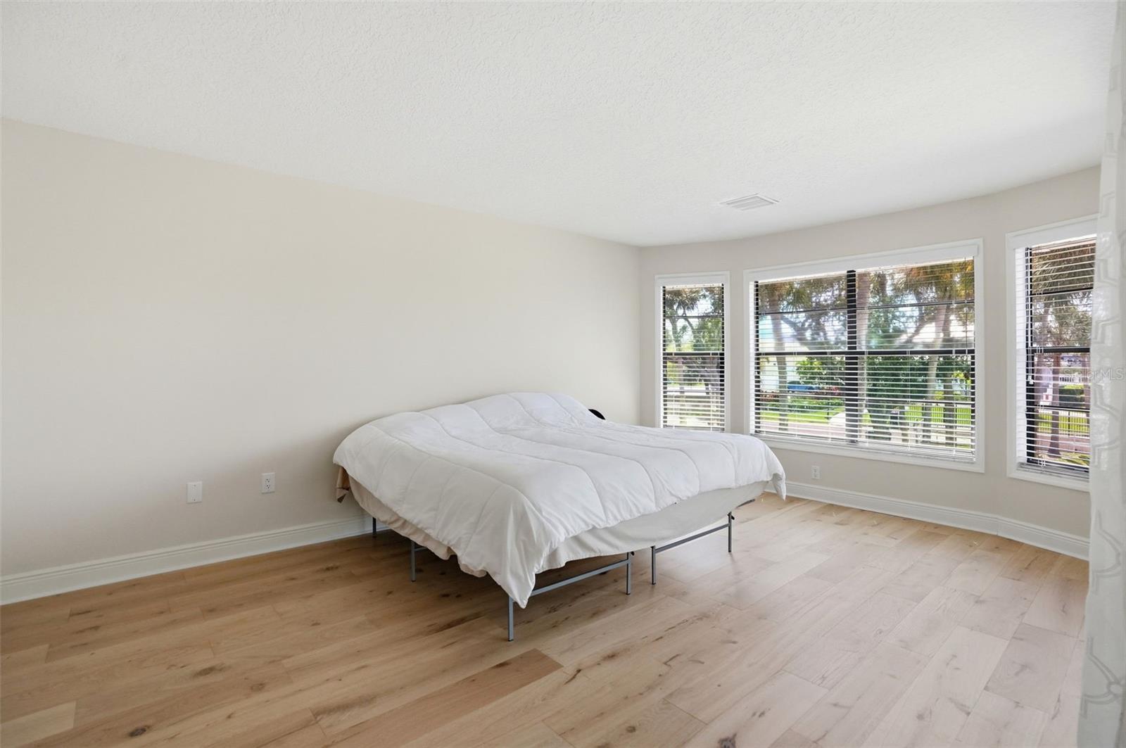 6025 RANDAN CT — photo 33