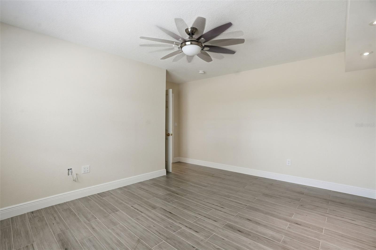 6025 RANDAN CT — photo 48