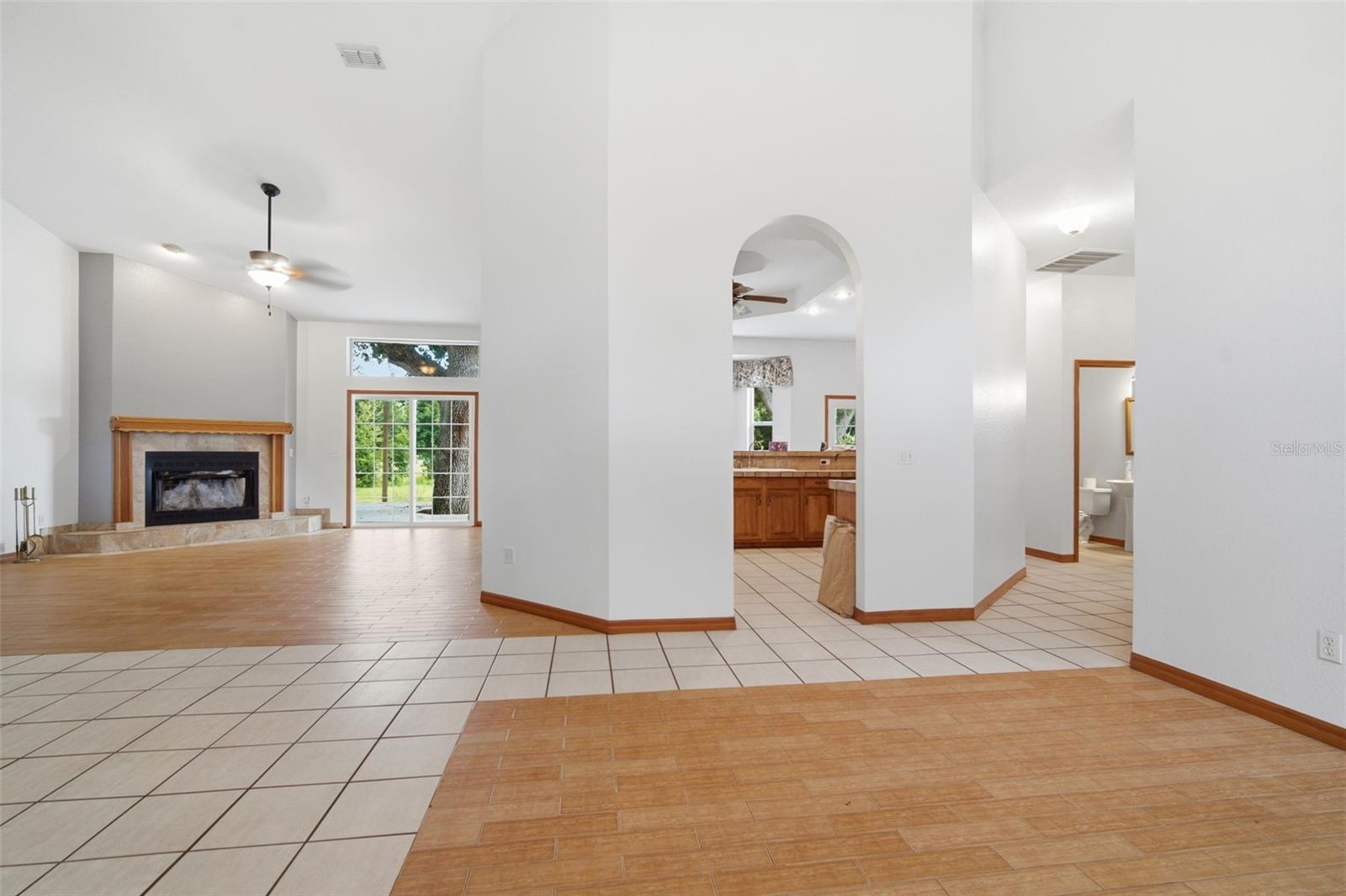 6611 W KNIGHTS GRIFFIN RD — photo 32