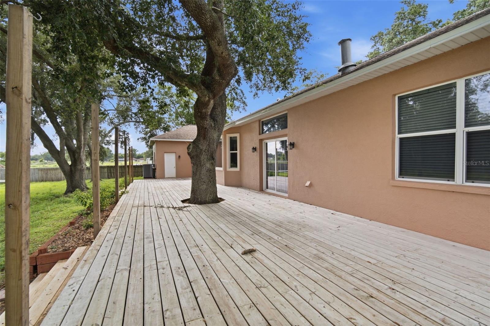 6611 W KNIGHTS GRIFFIN RD — photo 8