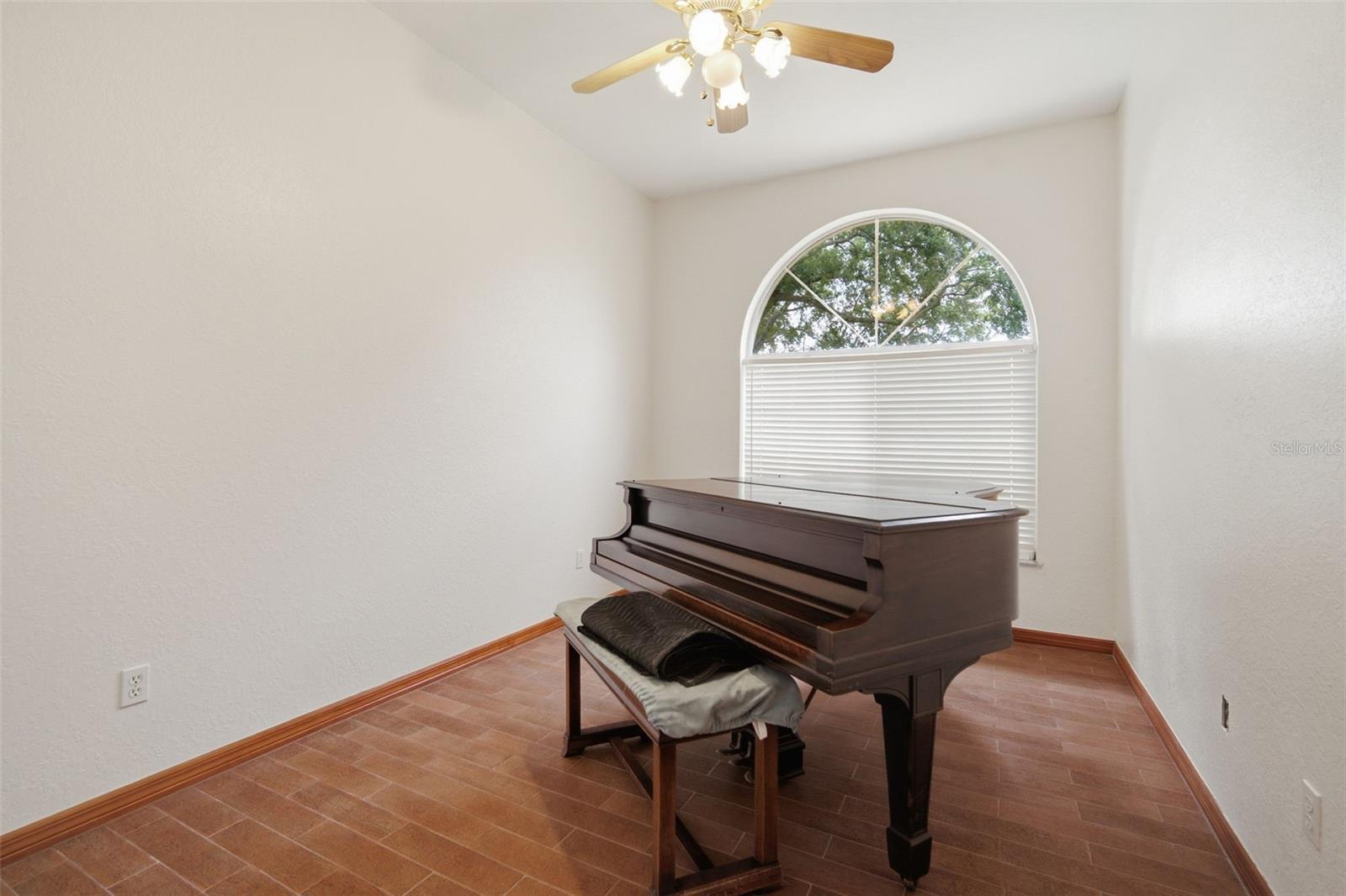 6611 W KNIGHTS GRIFFIN RD — photo 48