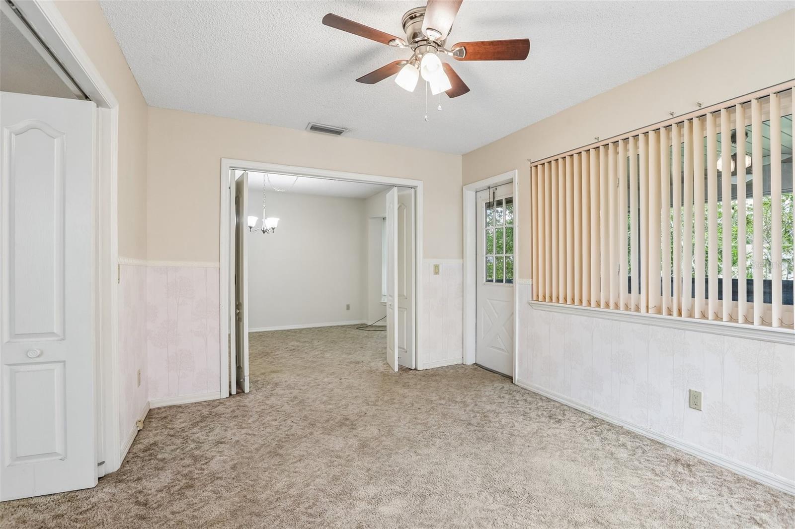 6540 FOXMOOR DR — photo 13