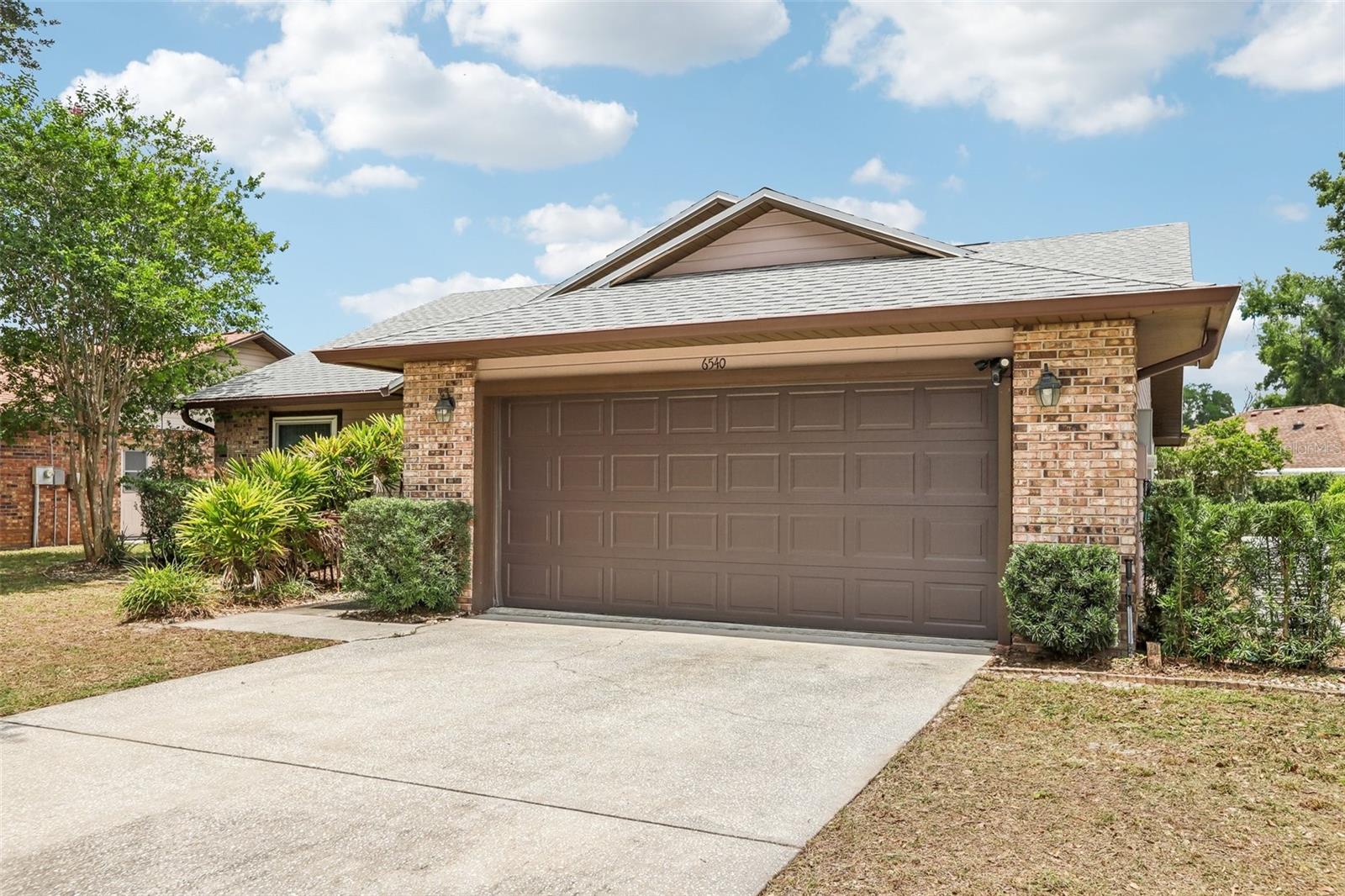 6540 FOXMOOR DR — photo 3