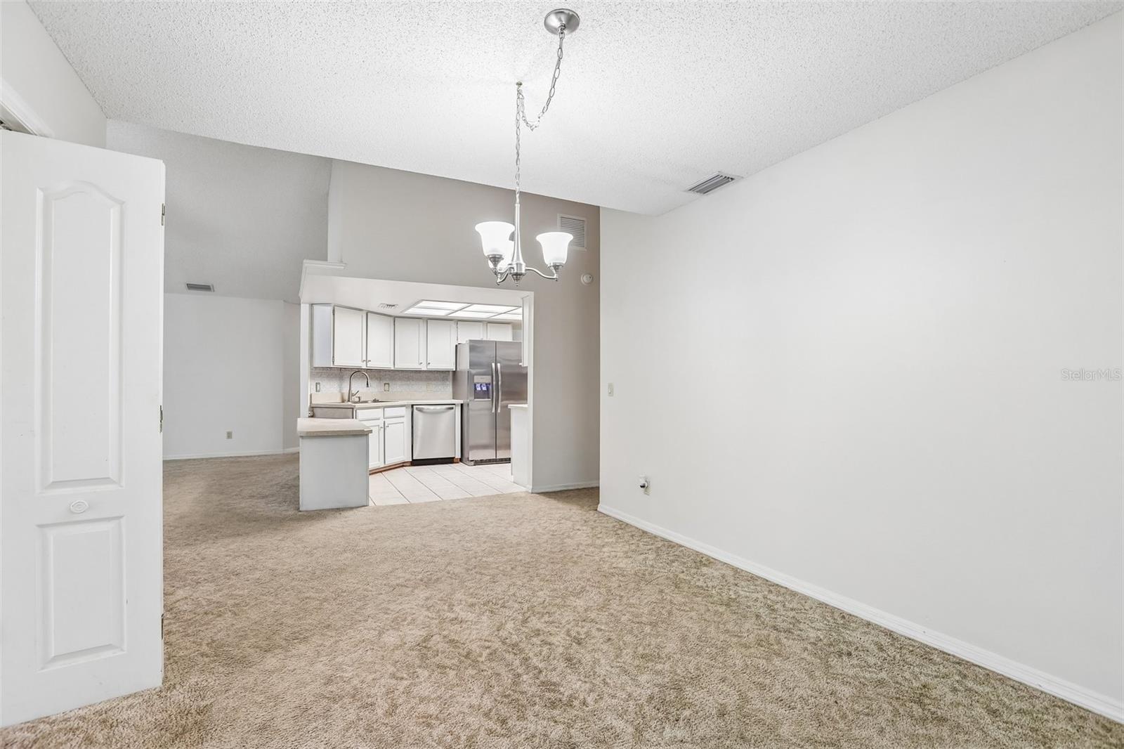 6540 FOXMOOR DR — photo 16