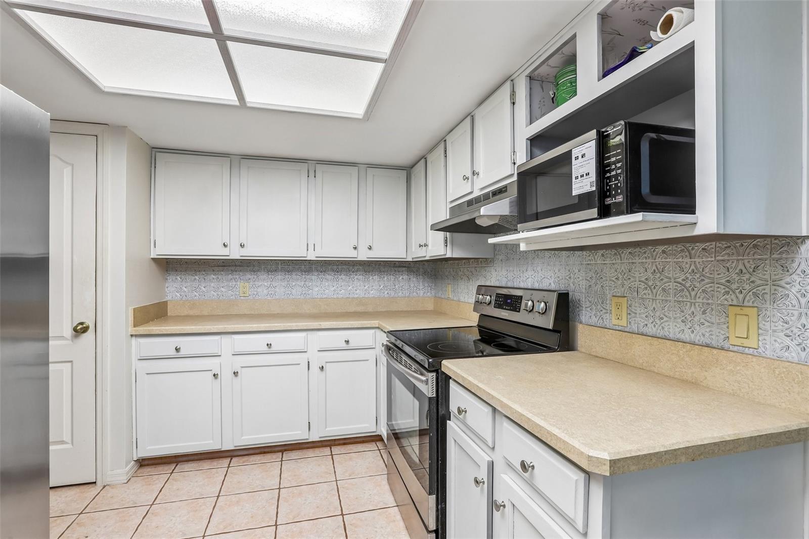 6540 FOXMOOR DR — photo 21
