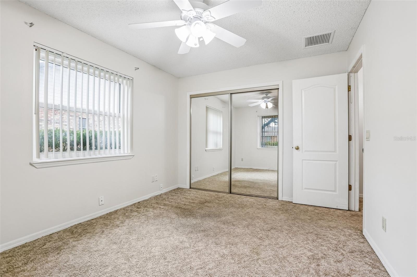 6540 FOXMOOR DR — photo 27