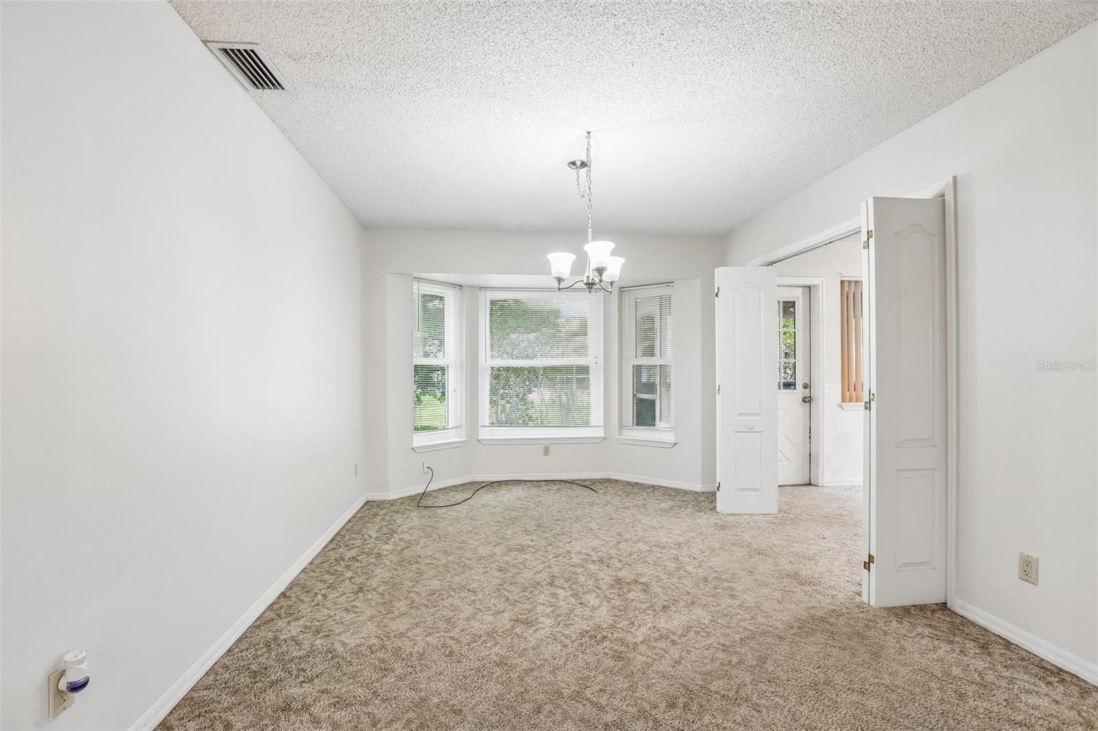 6540 FOXMOOR DR — photo 15
