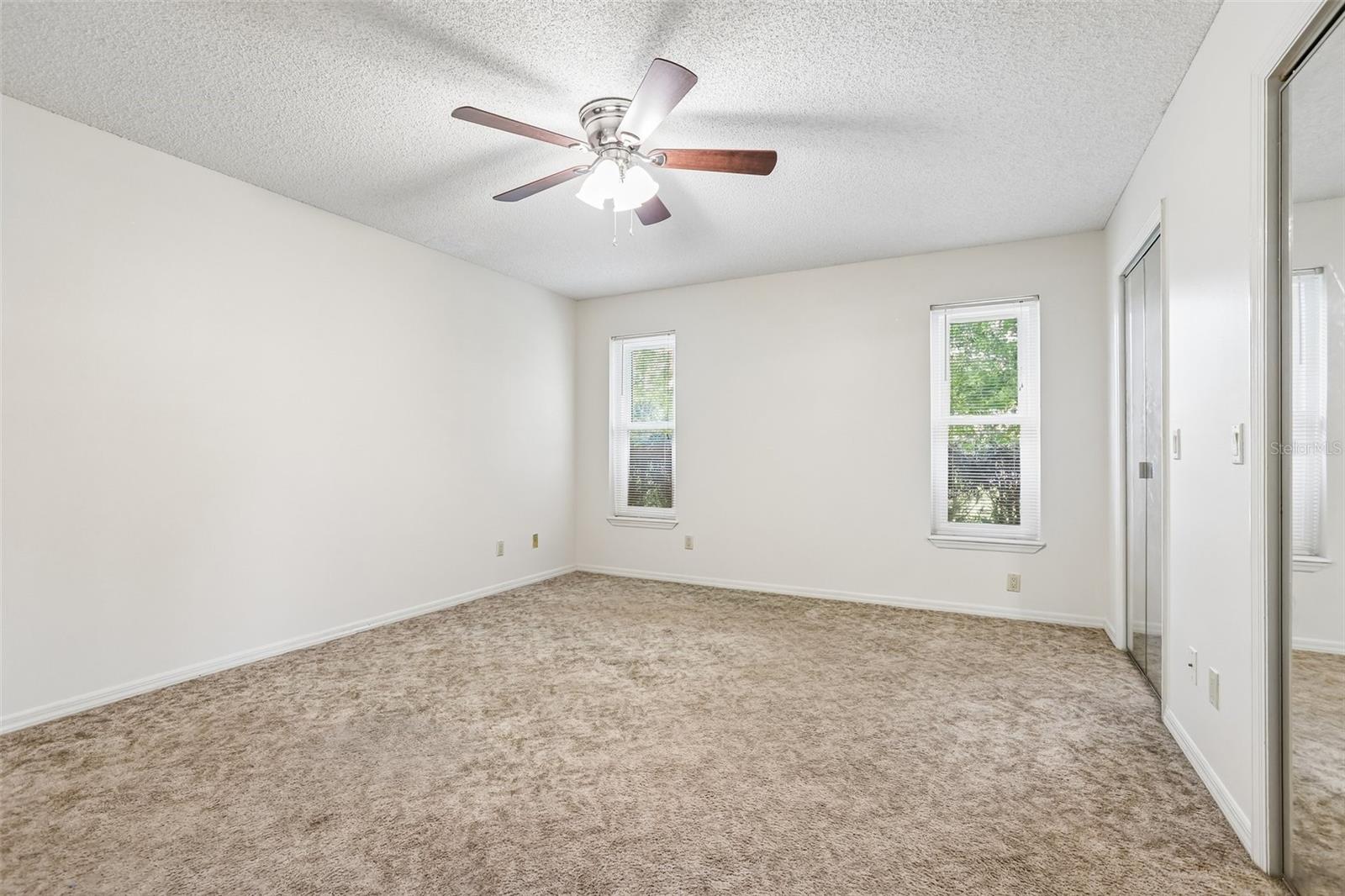 6540 FOXMOOR DR — photo 29