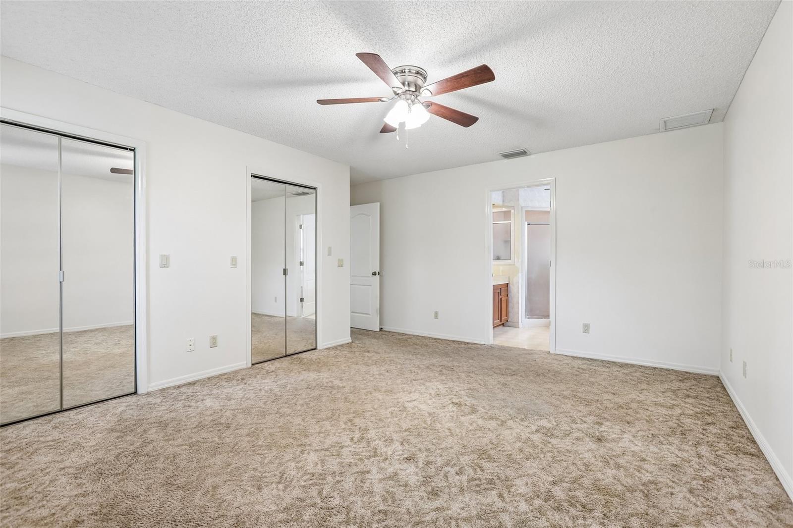 6540 FOXMOOR DR — photo 30