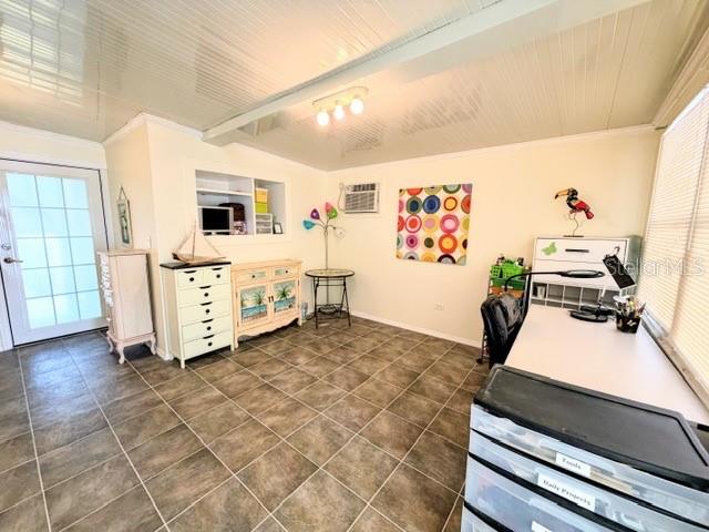 805 S WATERWAY — photo 12