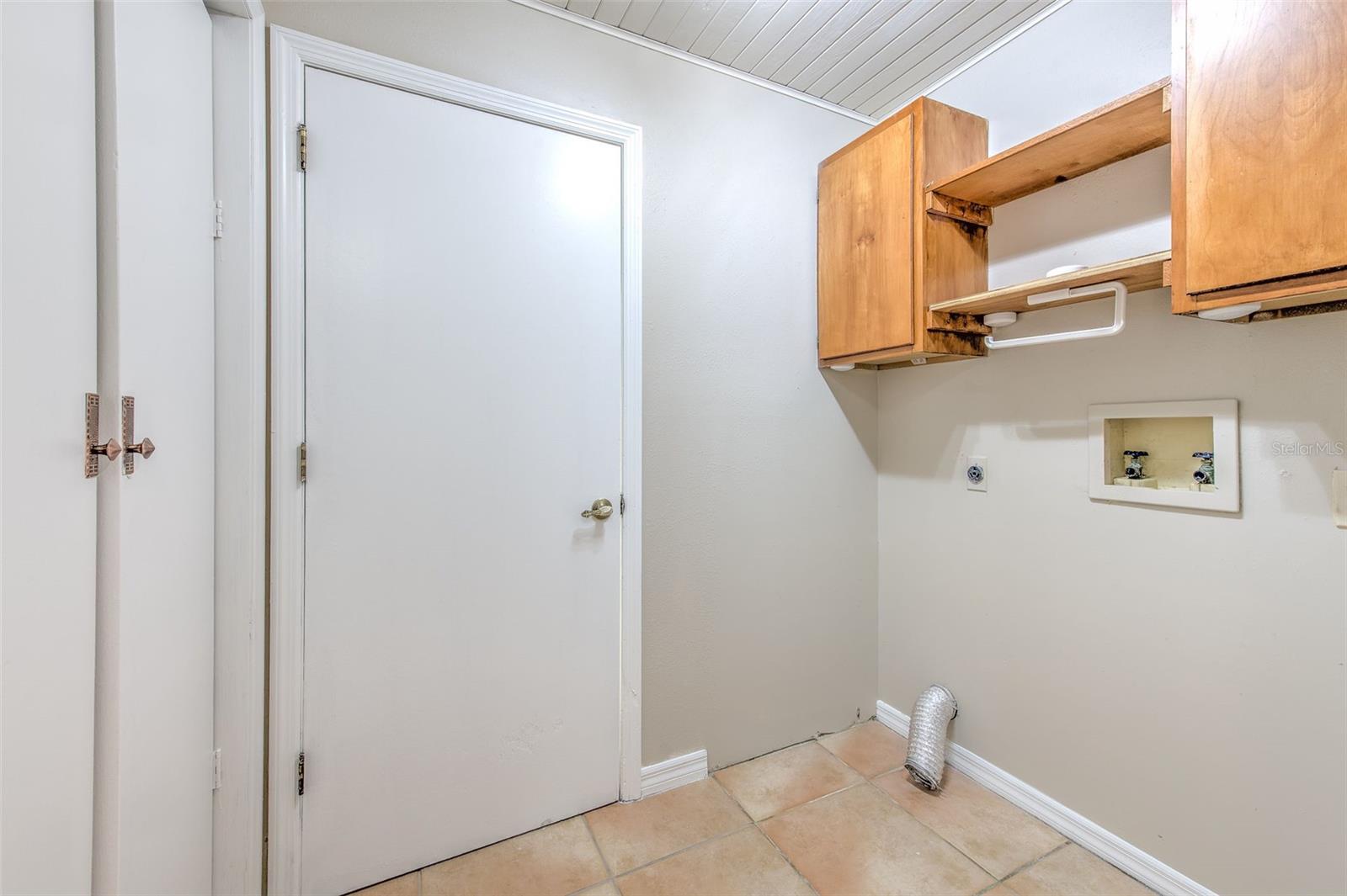 2102 WHITLOCK PL — photo 27