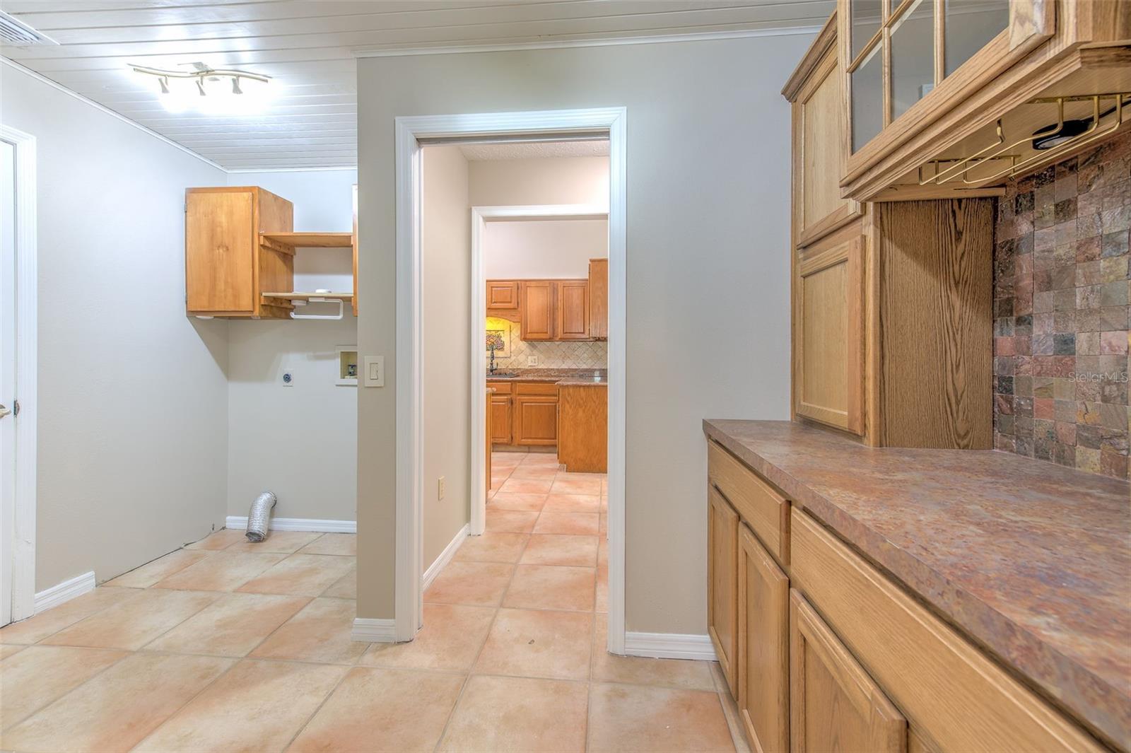 2102 WHITLOCK PL — photo 25