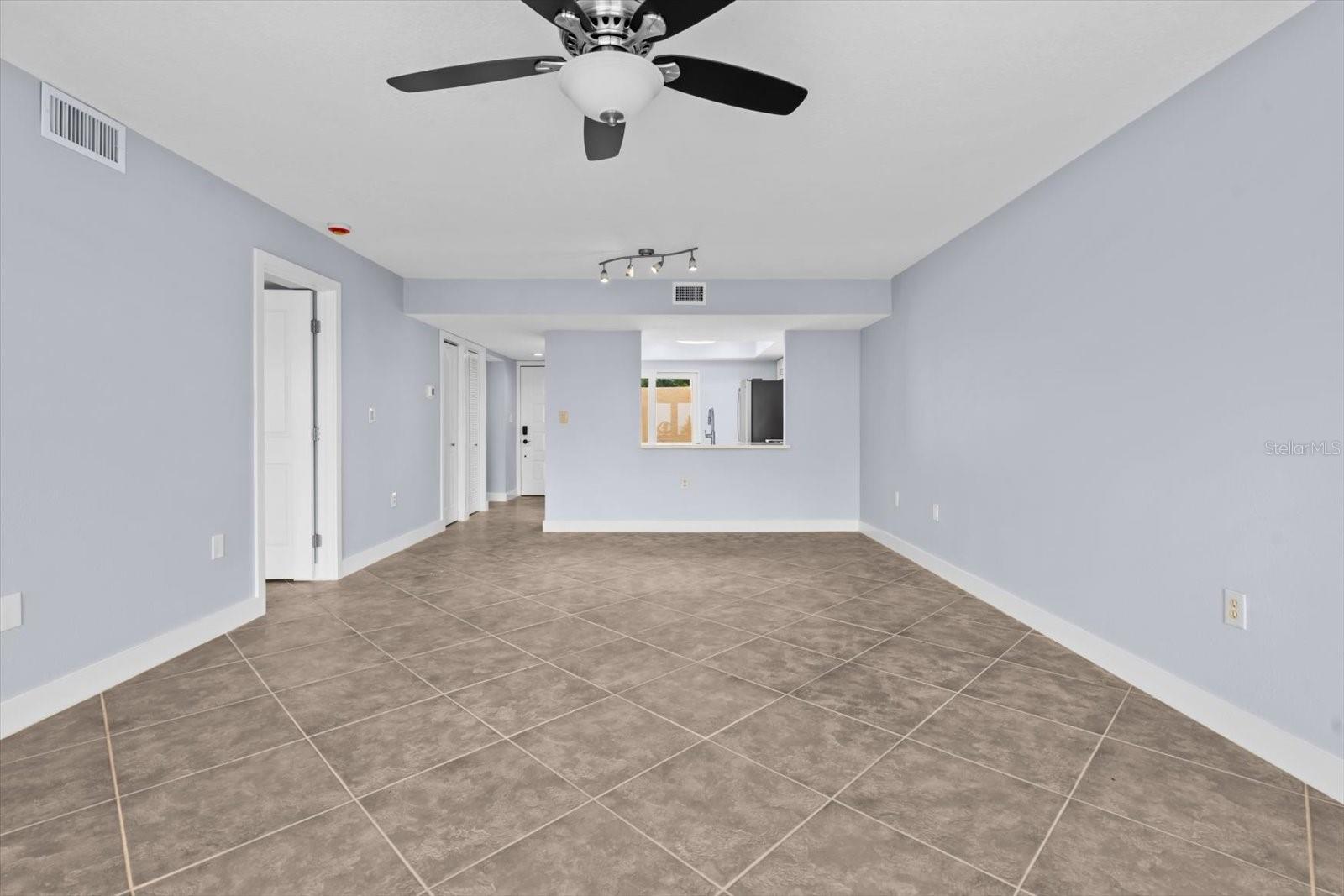 7530 SUNSHINE SKYWAY LN S #T30 — photo 10
