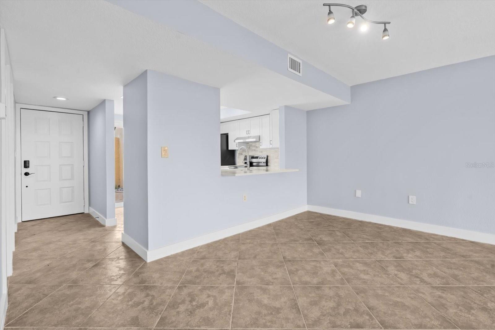 7530 SUNSHINE SKYWAY LN S #T30 — photo 11