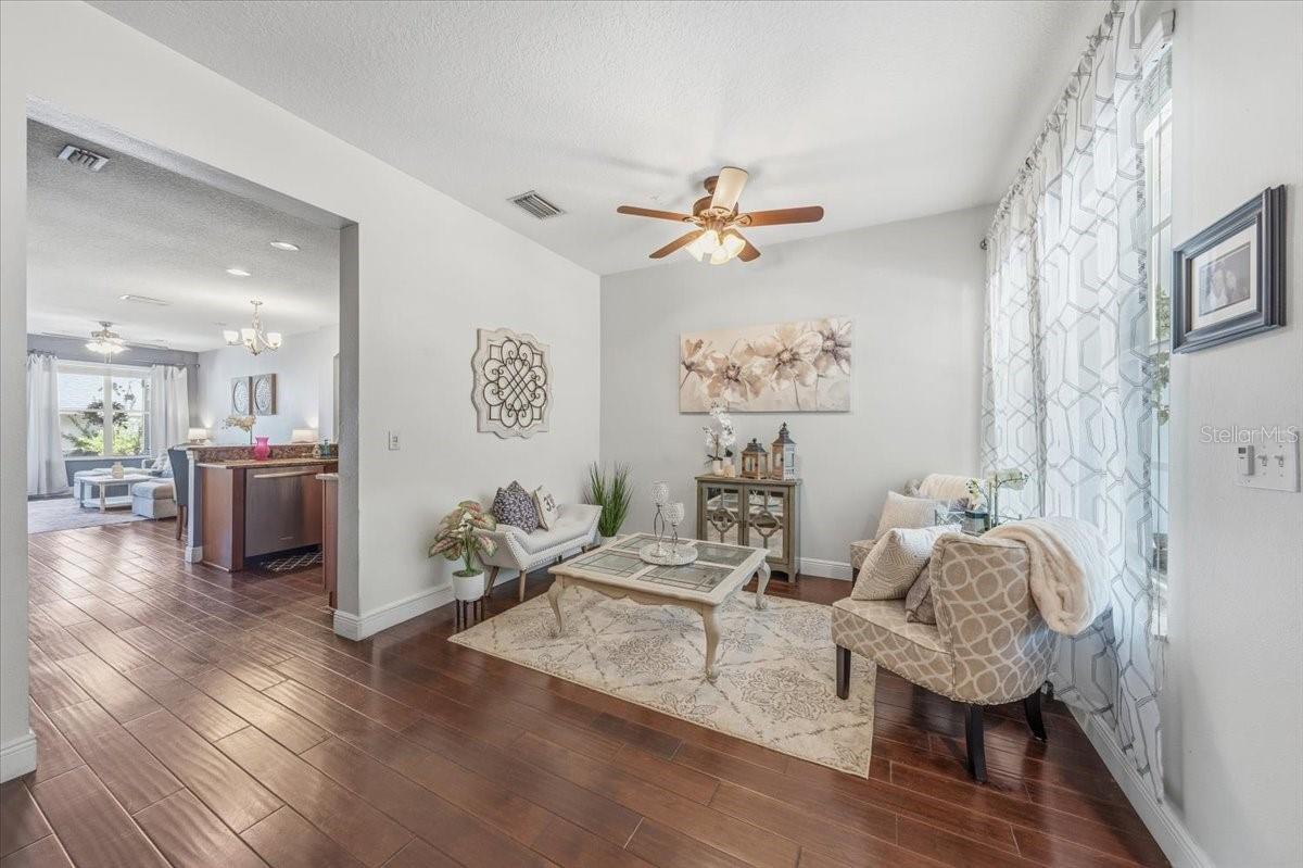 9606 ROYCE DR — photo 9