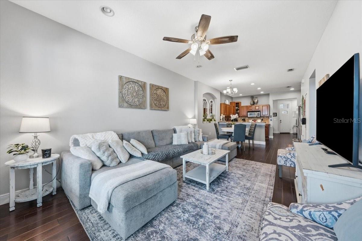 9606 ROYCE DR — photo 8