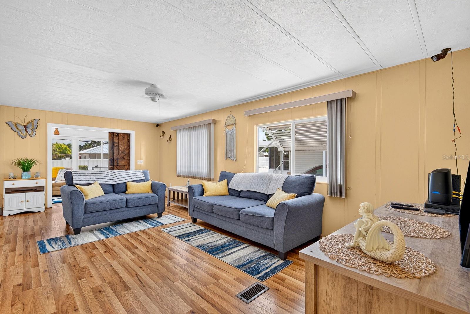 2107 PALMA SOLA BLVD #17 — photo 11
