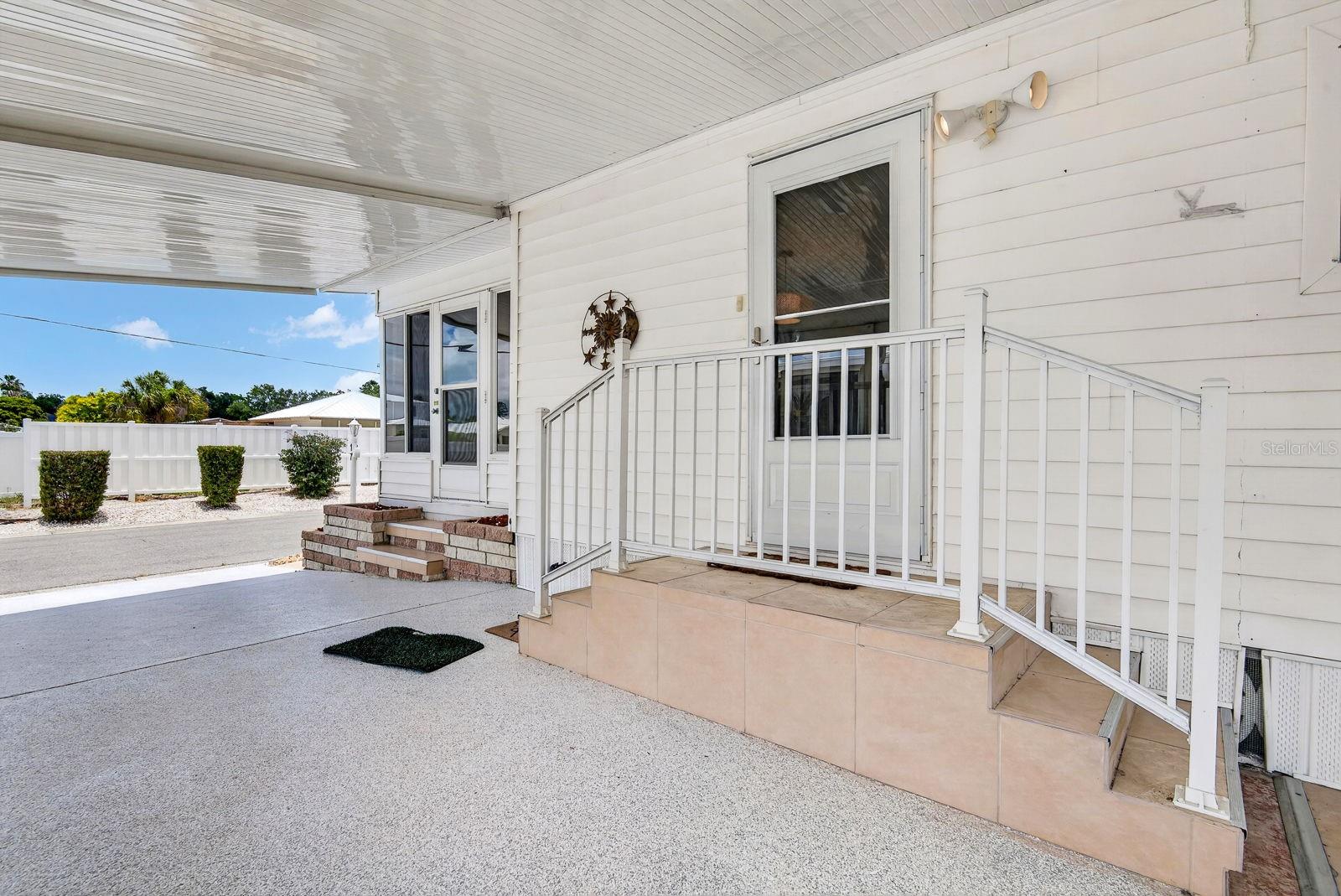 2107 PALMA SOLA BLVD #17 — photo 2