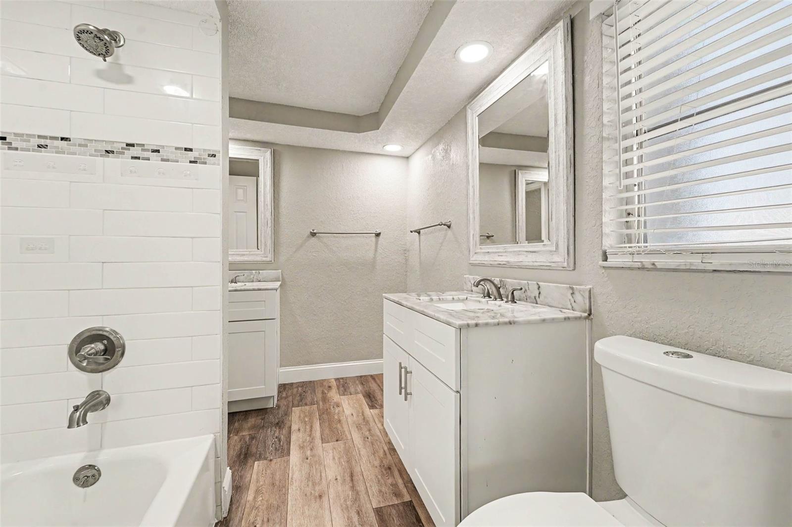 3207 SALISBURY DR — photo 15