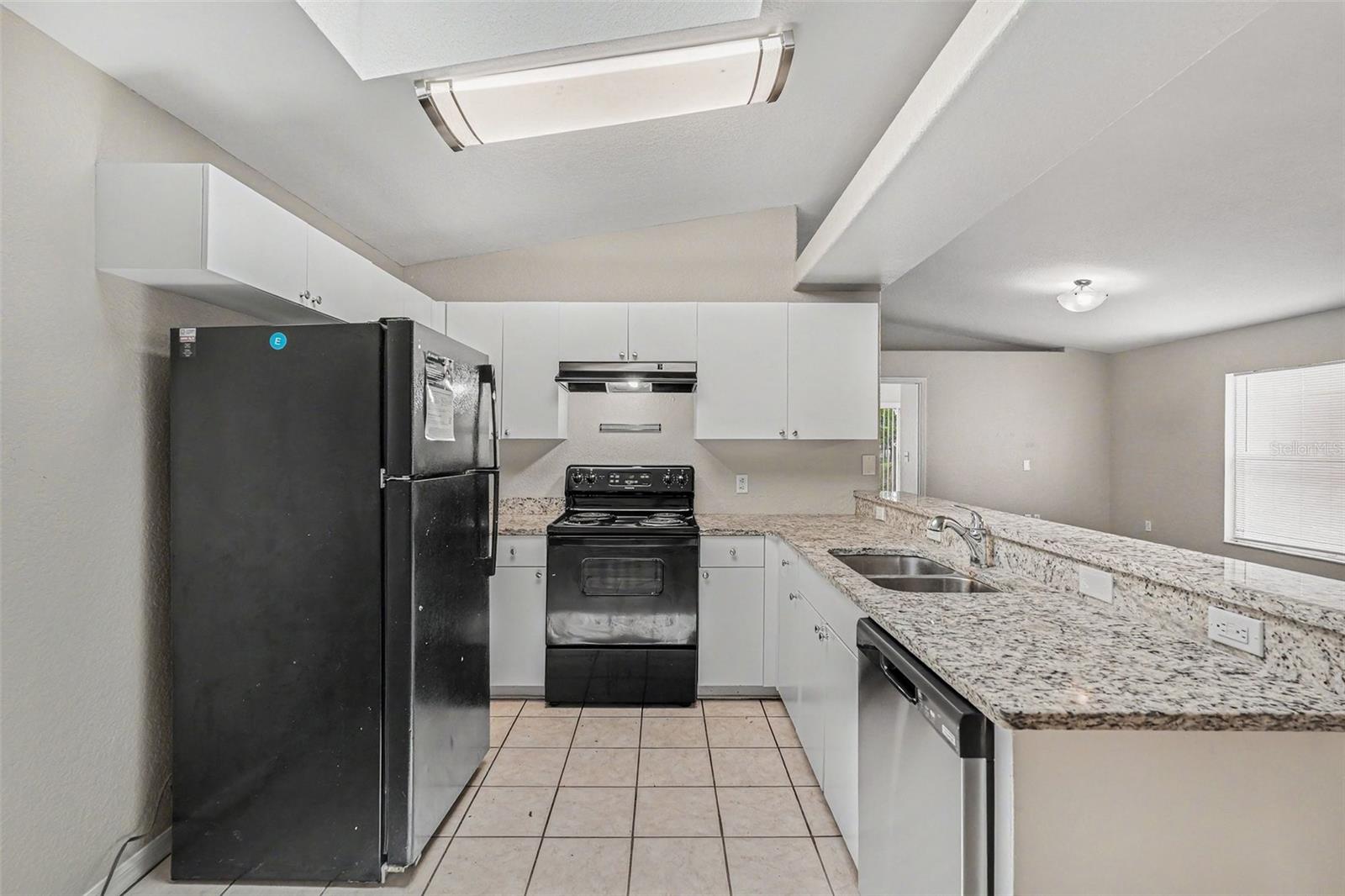23110 DOVER DR — photo 5