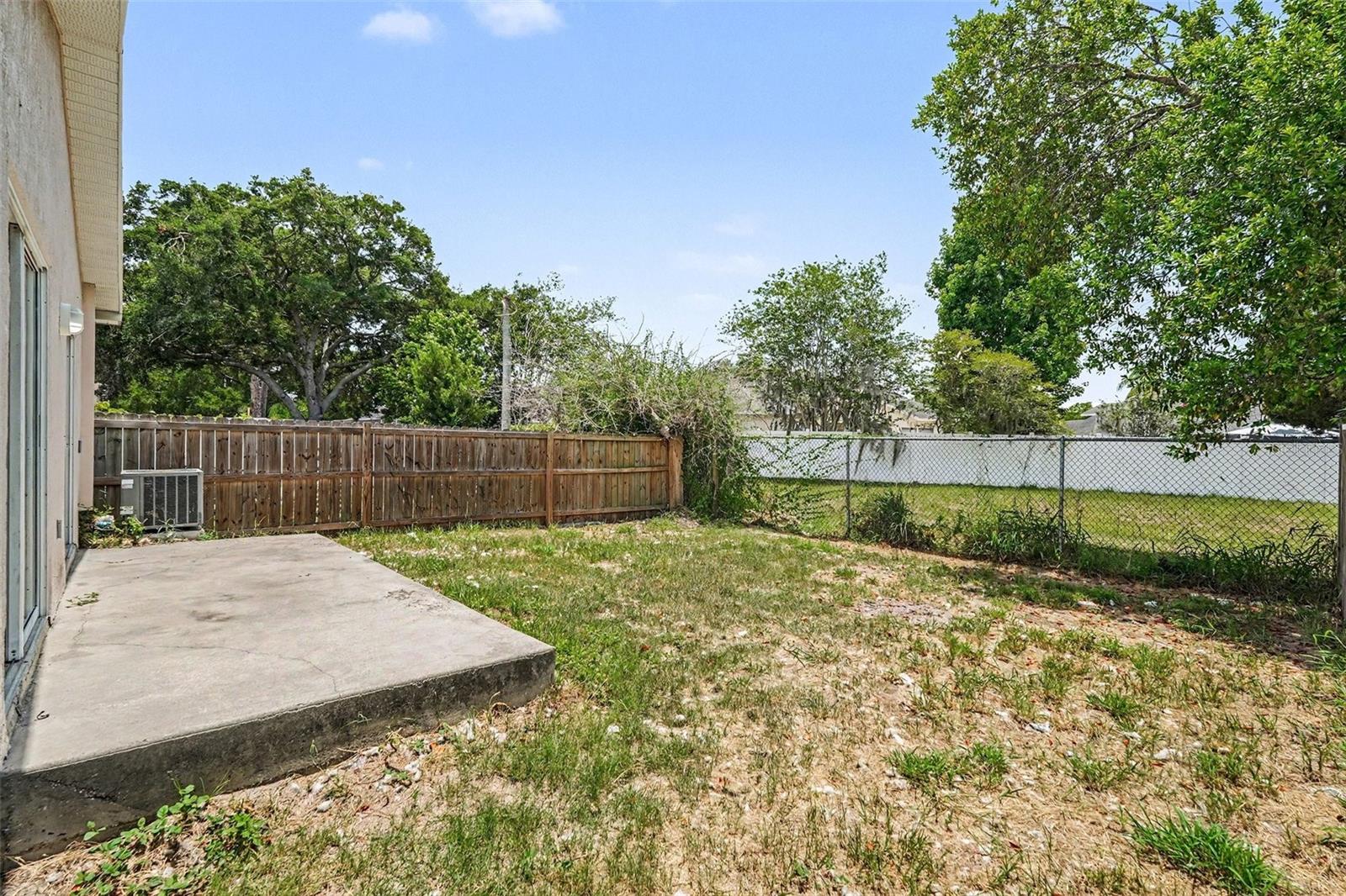 23110 DOVER DR — photo 21