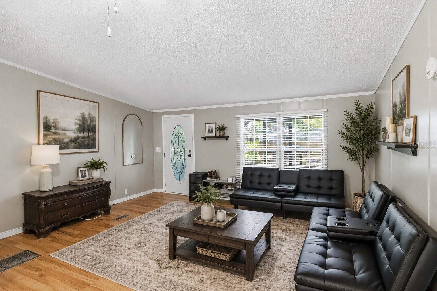 12104 WOODSIDE DR — photo 5