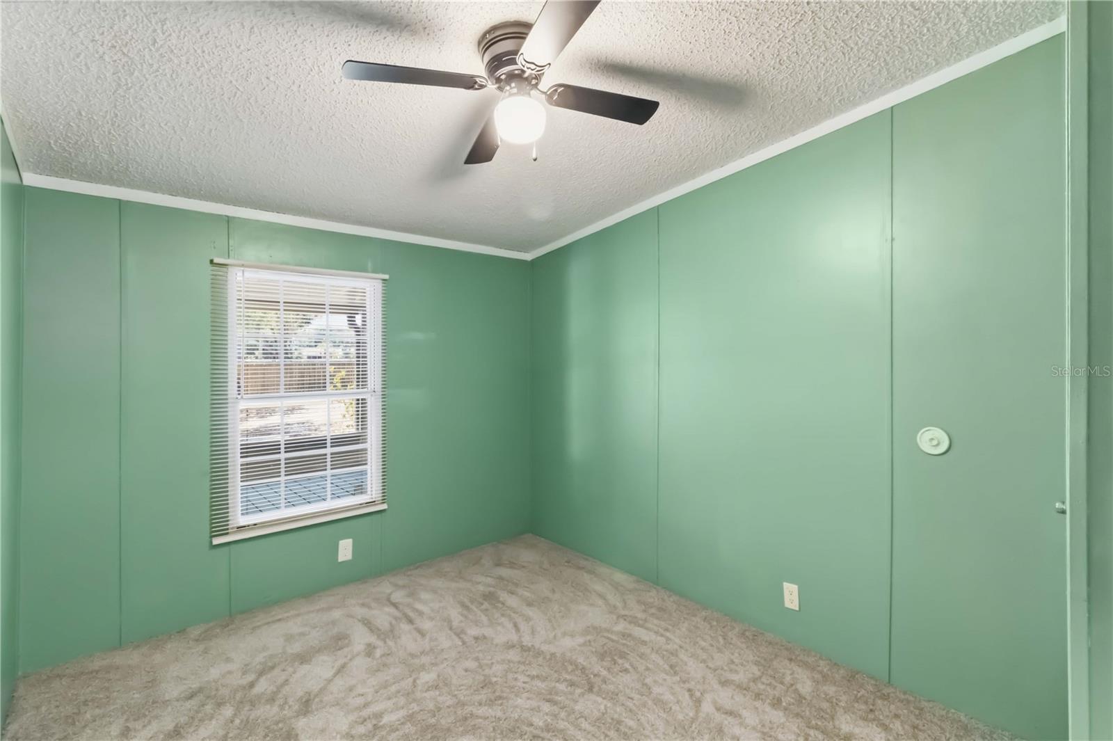12104 WOODSIDE DR — photo 19