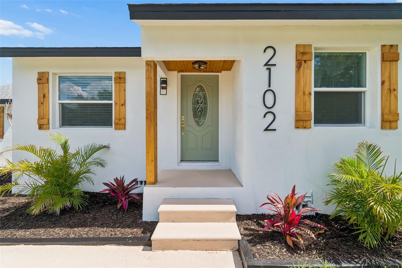 2102 W FERRIS AVE — photo 9