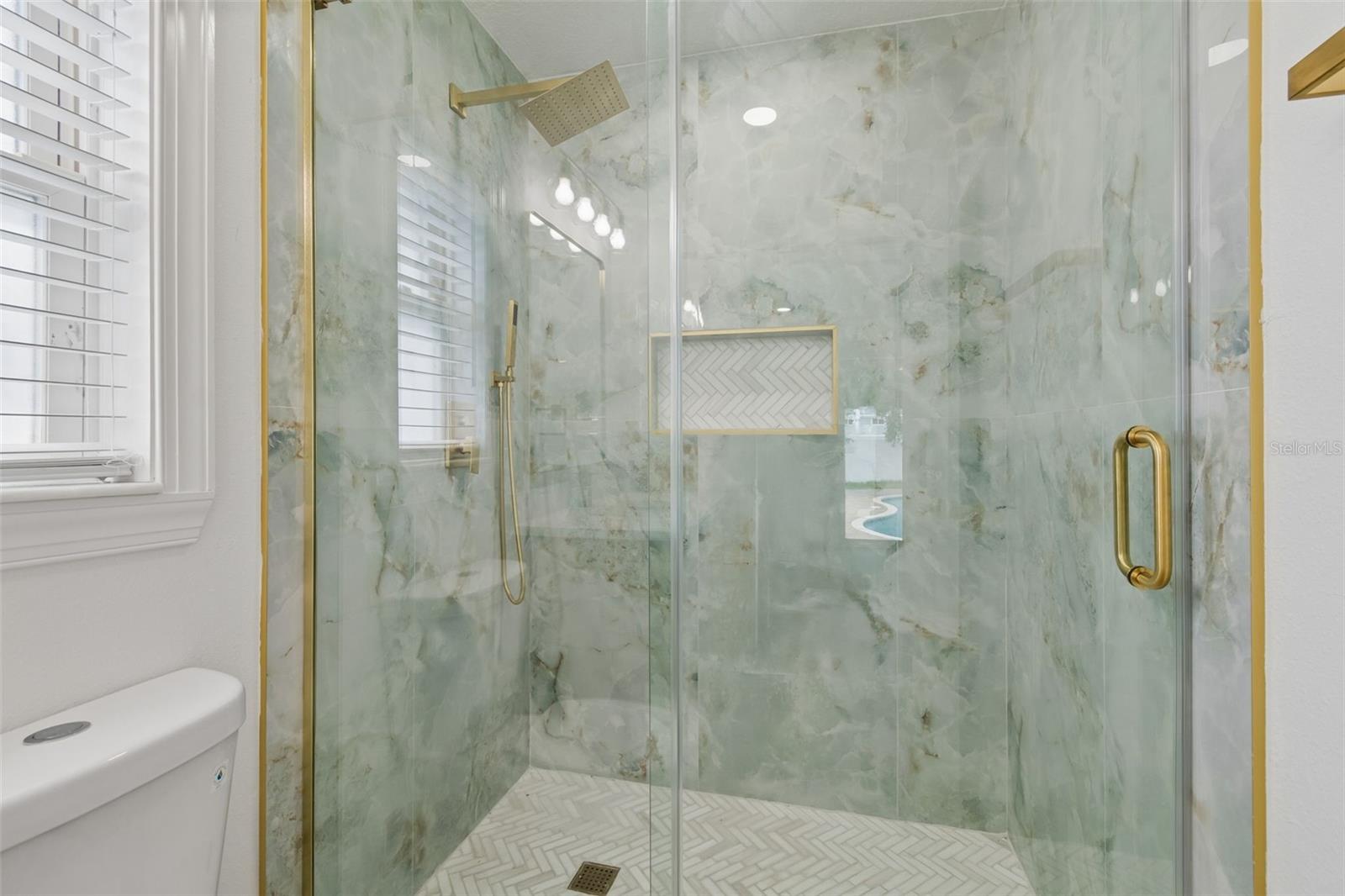 2102 W FERRIS AVE — photo 44