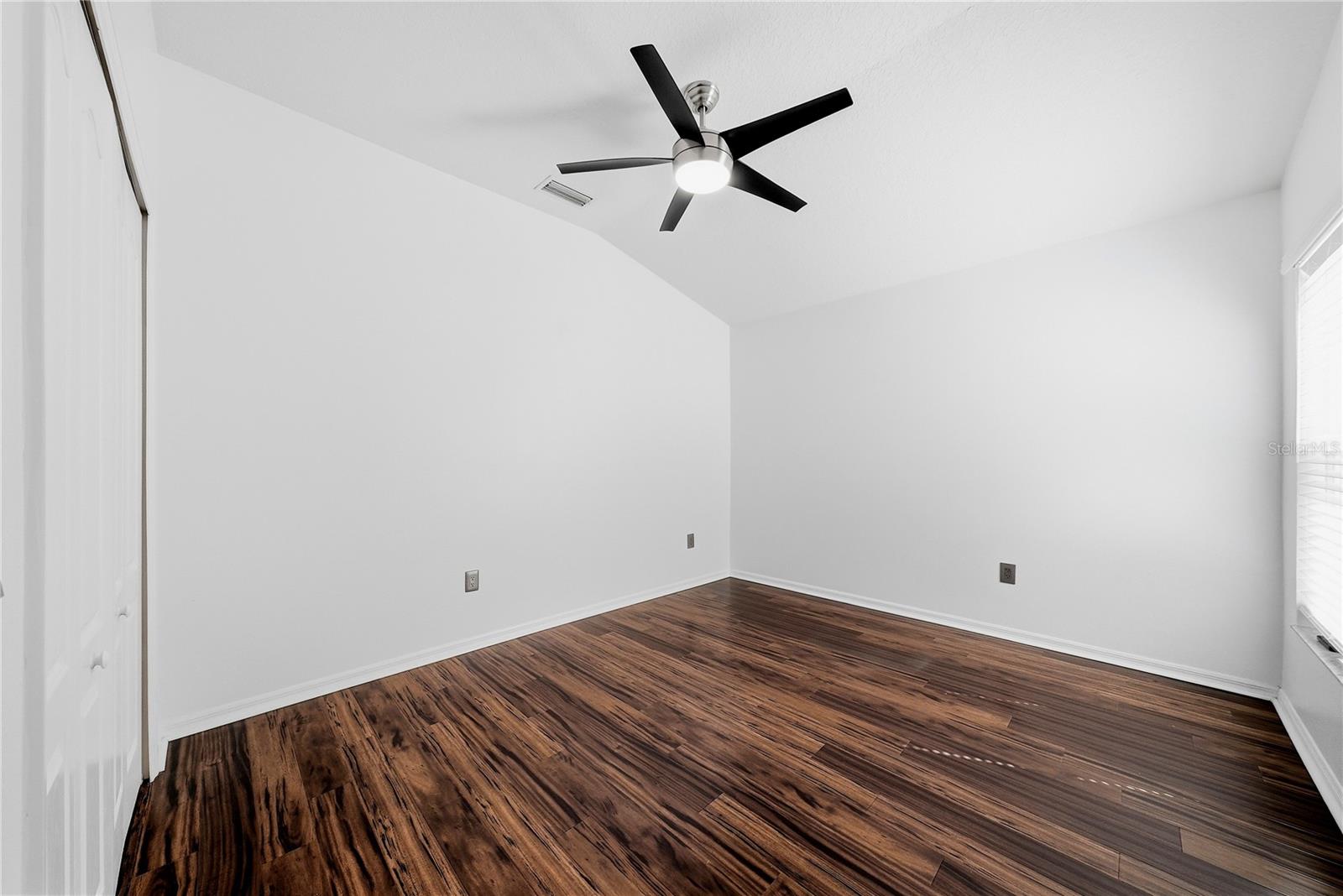 5150 VILLAGEBROOK DR — photo 14