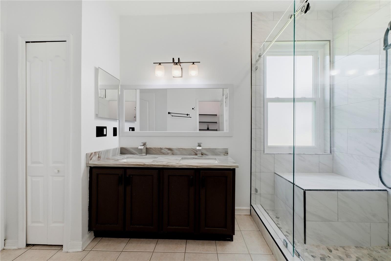 5150 VILLAGEBROOK DR — photo 22