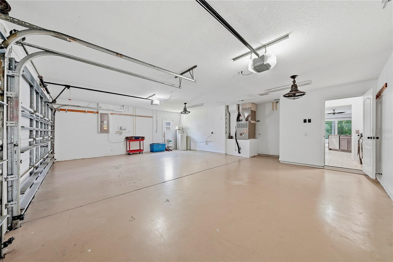 5150 VILLAGEBROOK DR — photo 59