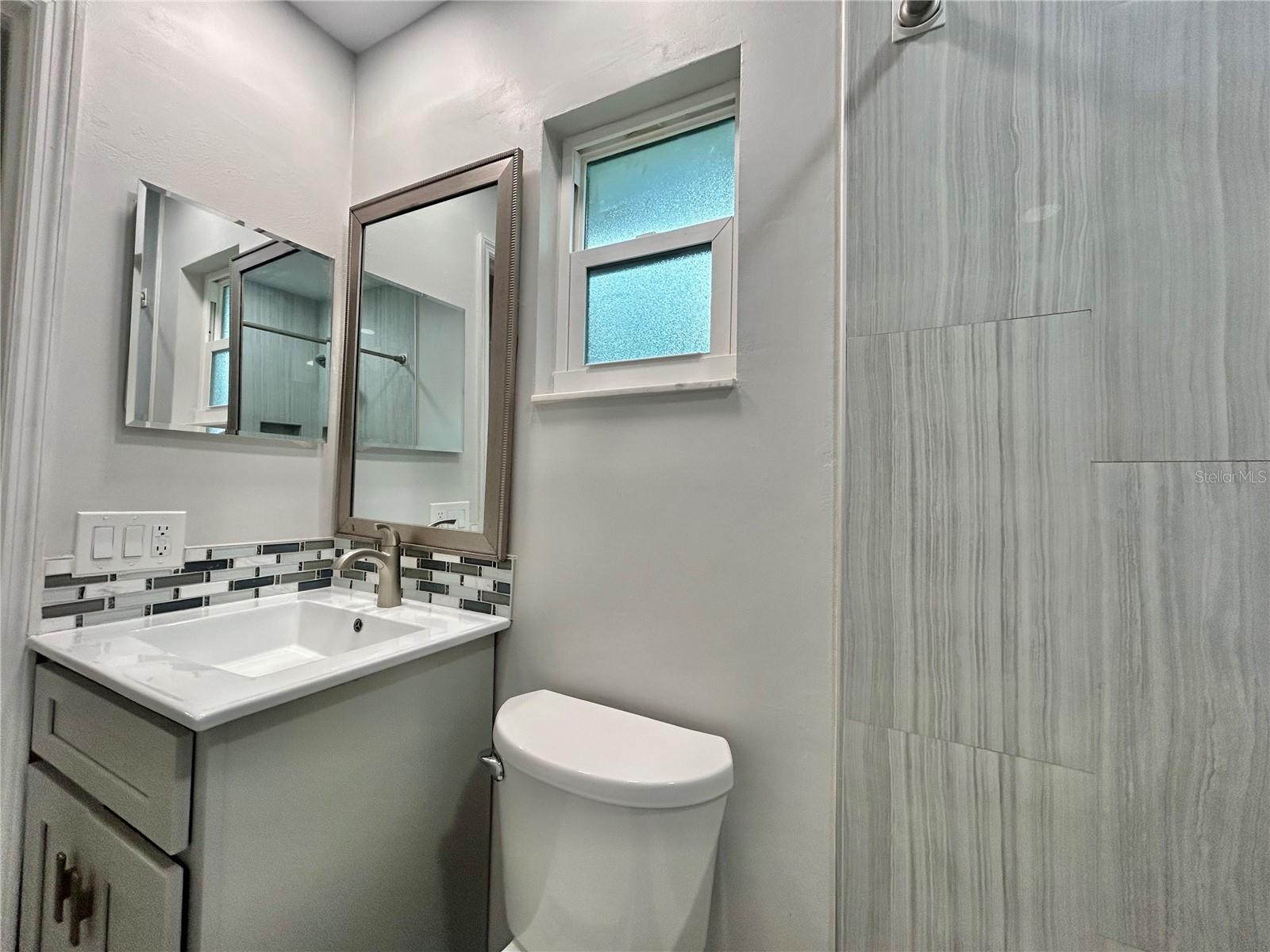 1444 OVERCASH DR — photo 12
