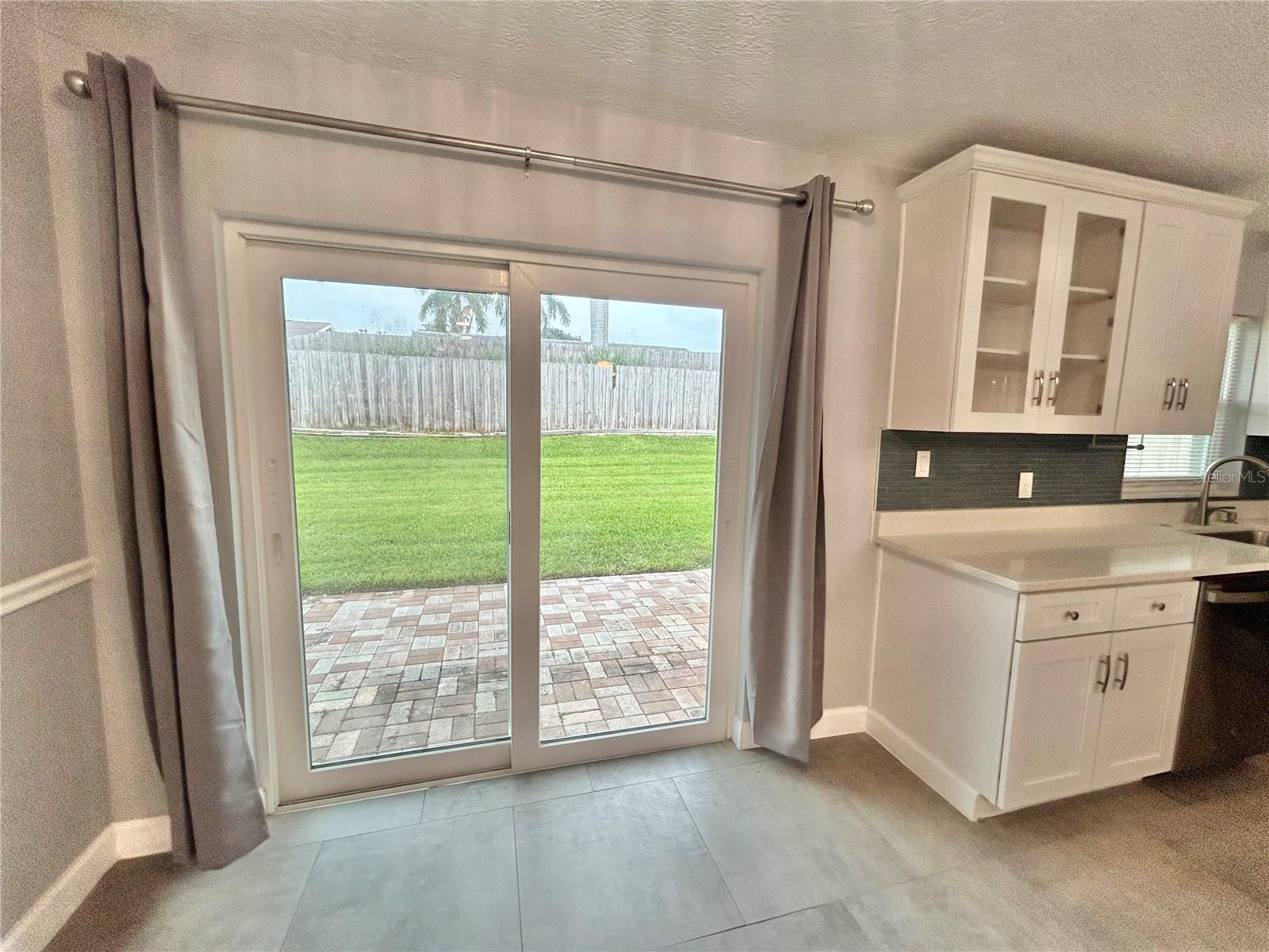 1444 OVERCASH DR — photo 9