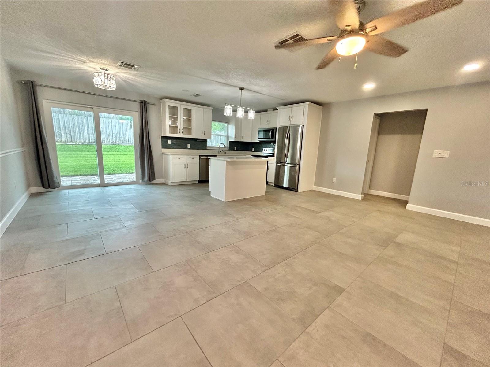1444 OVERCASH DR — photo 3