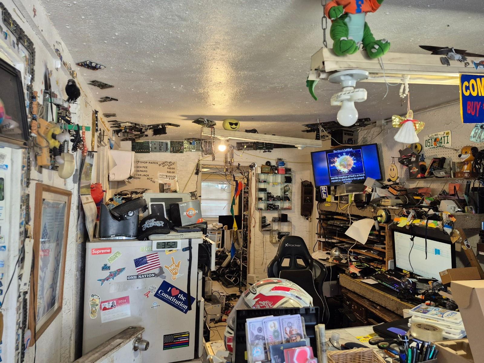 4007 FLAMINGO DR — photo 10