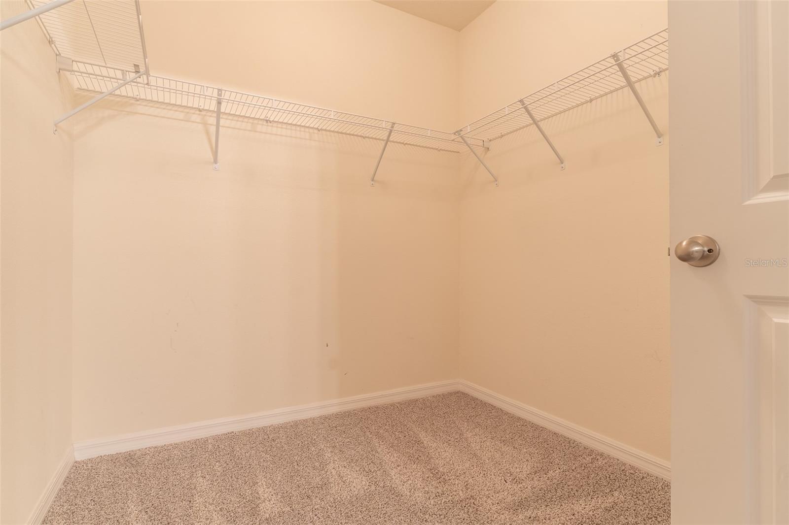 10662 PARK MEADOWBROOKE DR — photo 24