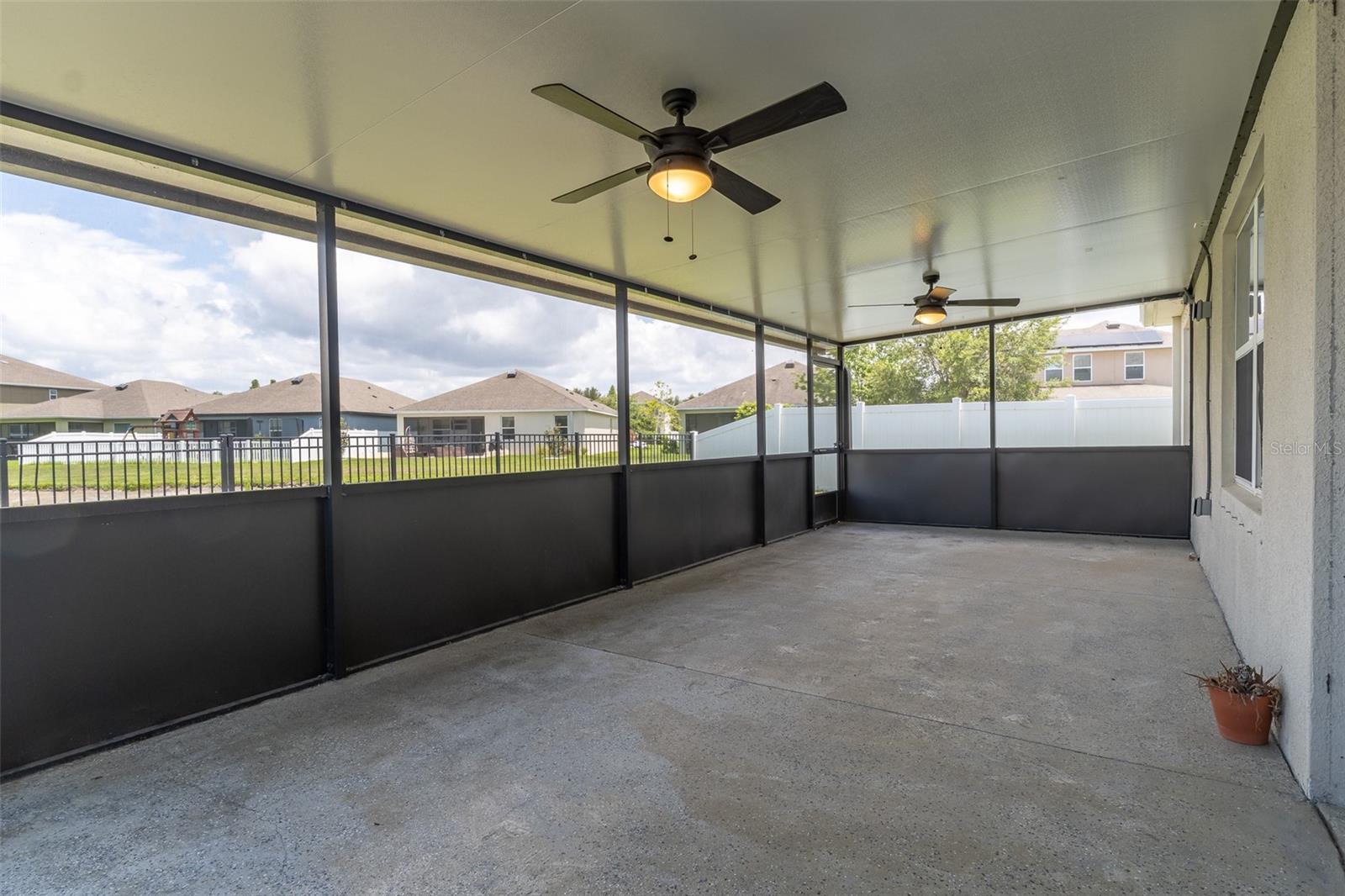 10662 PARK MEADOWBROOKE DR — photo 27