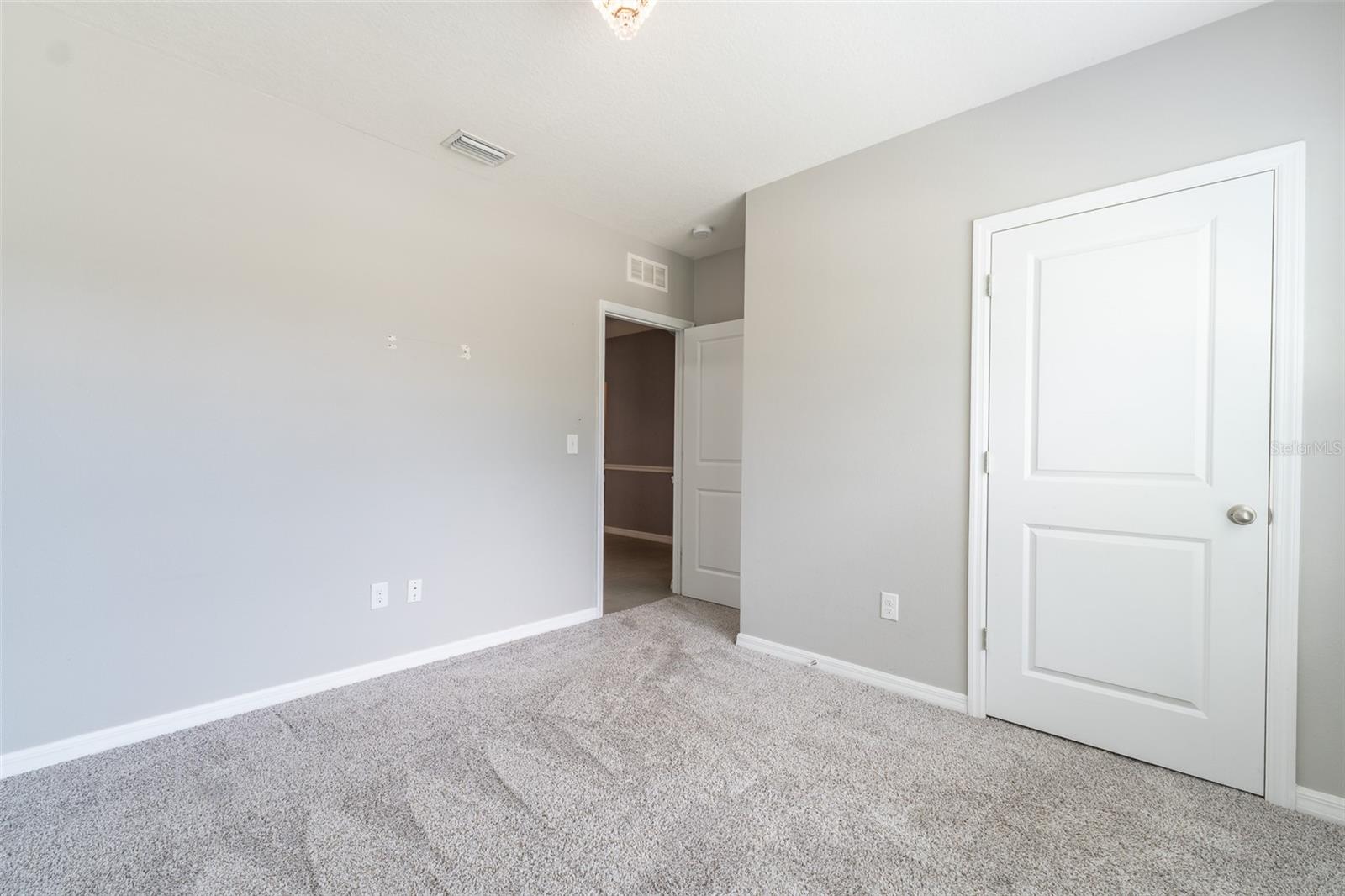 10662 PARK MEADOWBROOKE DR — photo 12