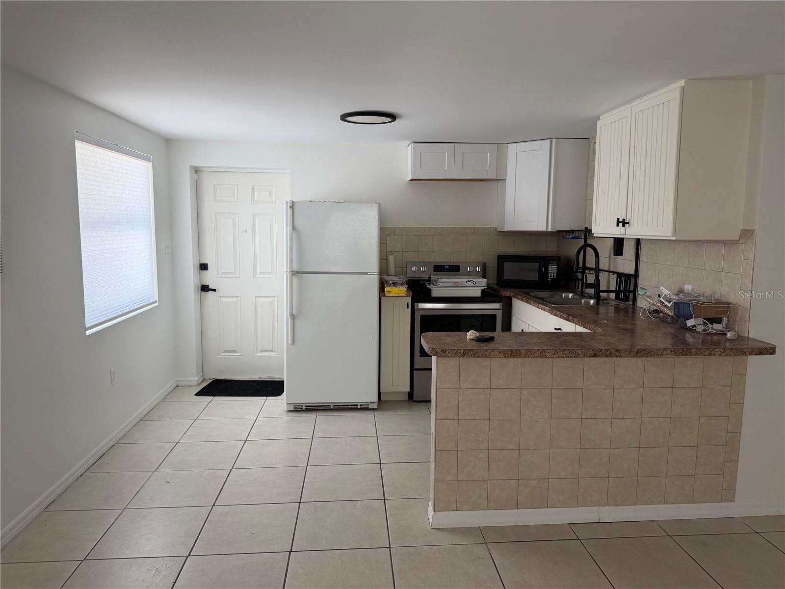 2195 PARK RD — photo 10