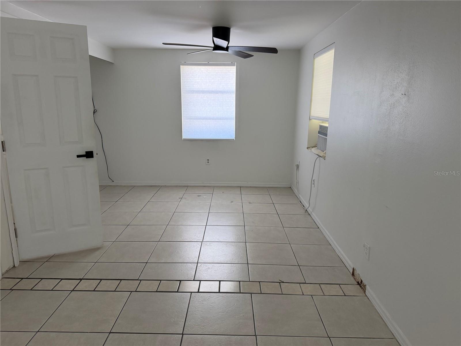 2195 PARK RD — photo 19