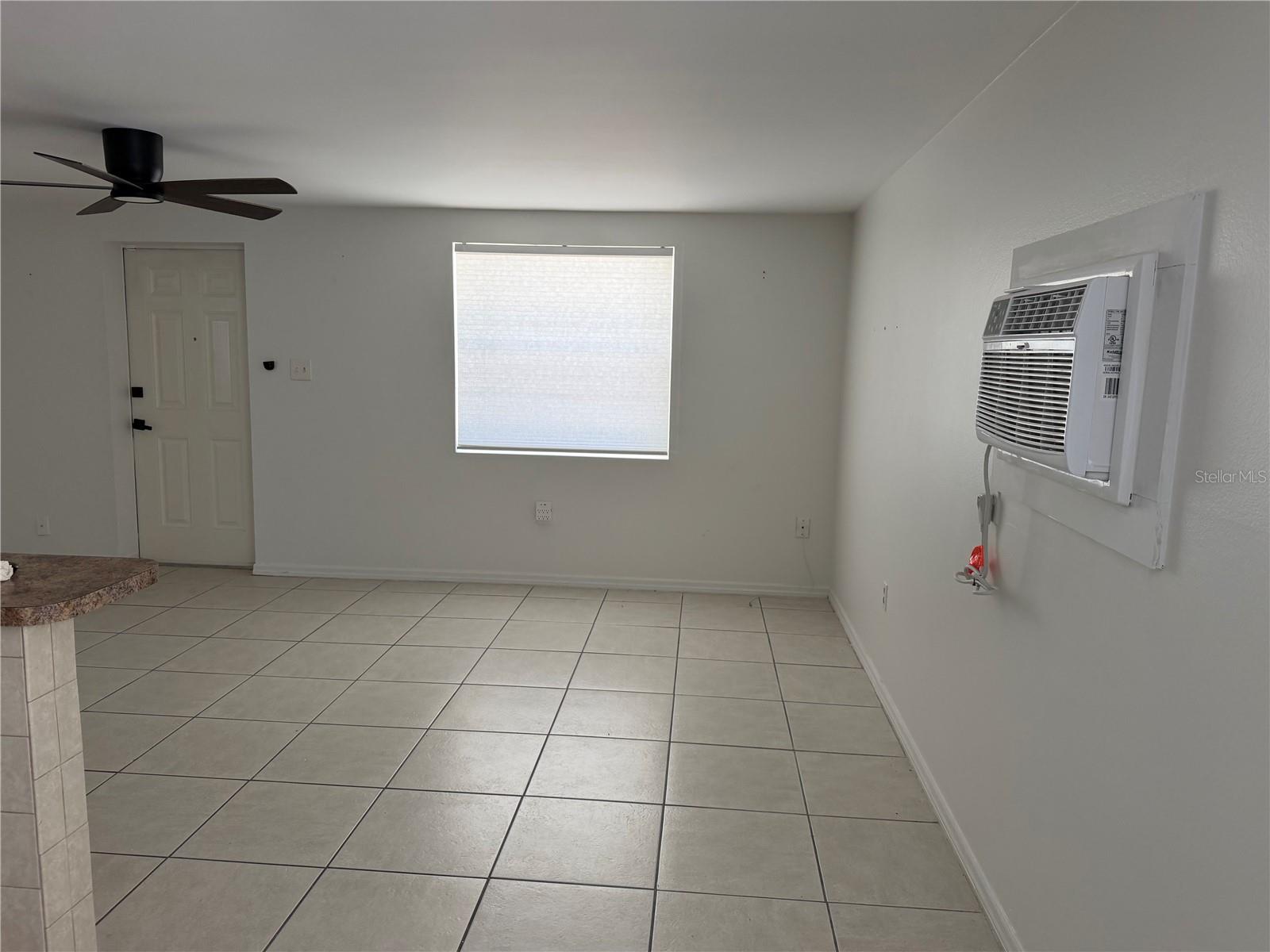 2195 PARK RD — photo 12