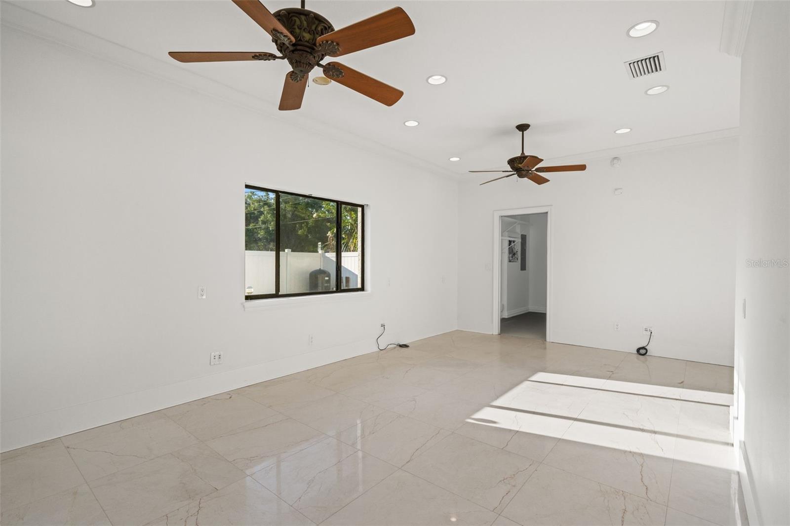 2521 LAKE ELLEN DR — photo 34