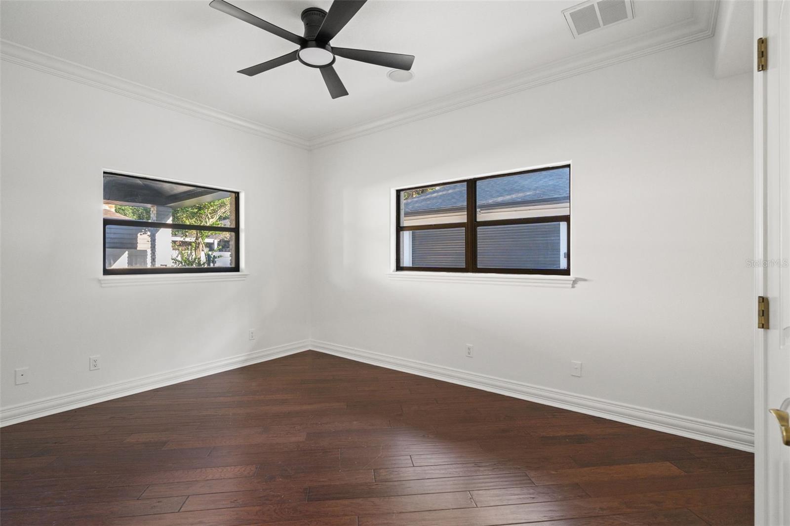 2521 LAKE ELLEN DR — photo 26