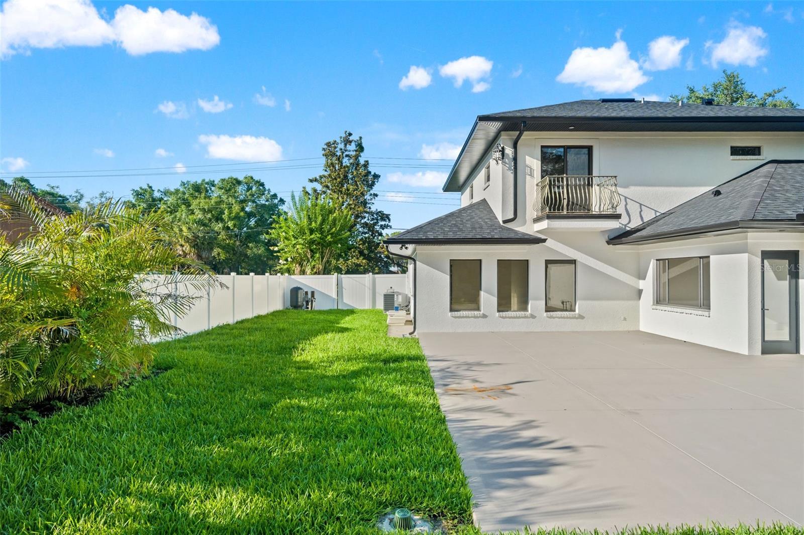 2521 LAKE ELLEN DR — photo 44