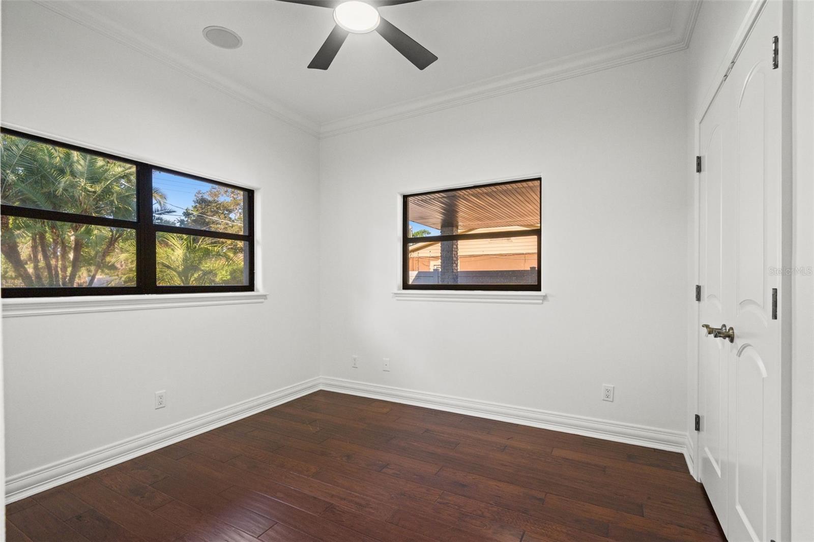 2521 LAKE ELLEN DR — photo 32