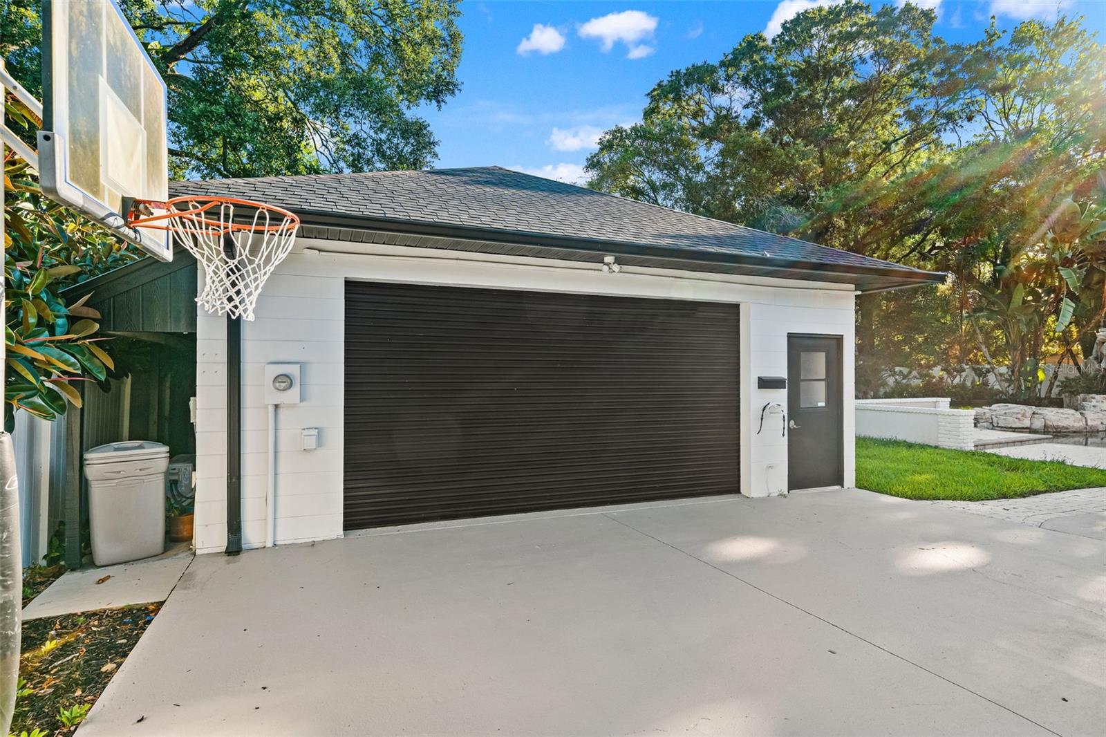 2521 LAKE ELLEN DR — photo 45