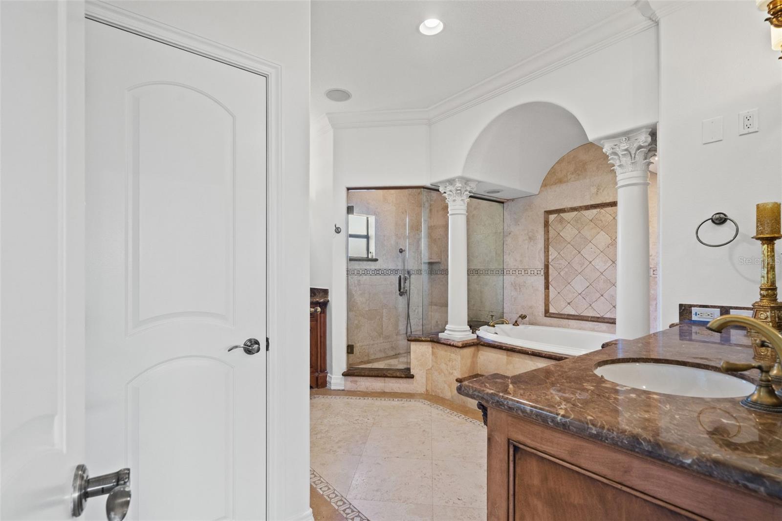 2521 LAKE ELLEN DR — photo 25